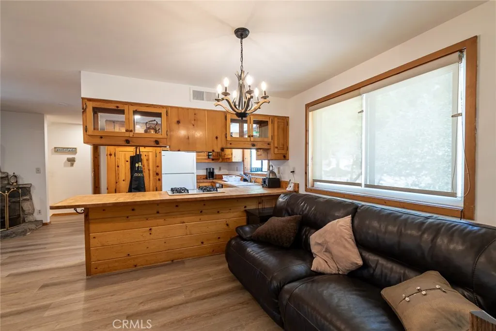 41505 Alder Drive, Forest Falls, California 92339 home-pic-8