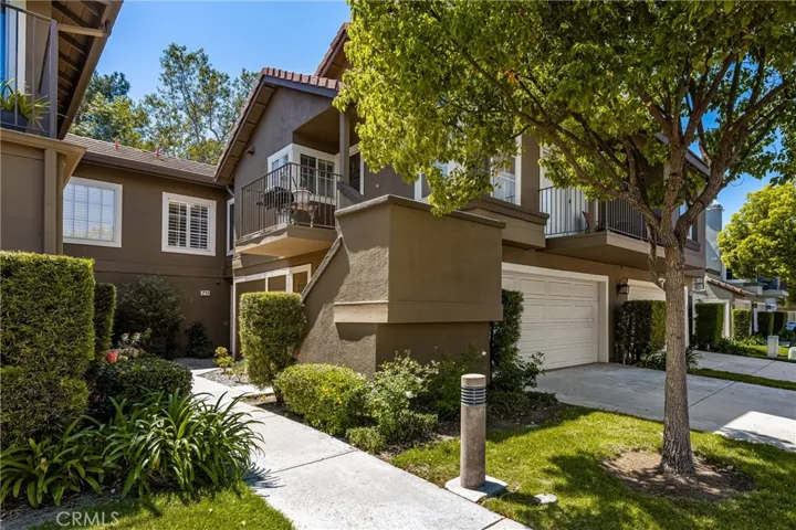 711 S Glenhurst Drive, Anaheim Hills, California 92808