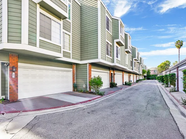 3007 Croyden Bay, Costa Mesa, California 92626