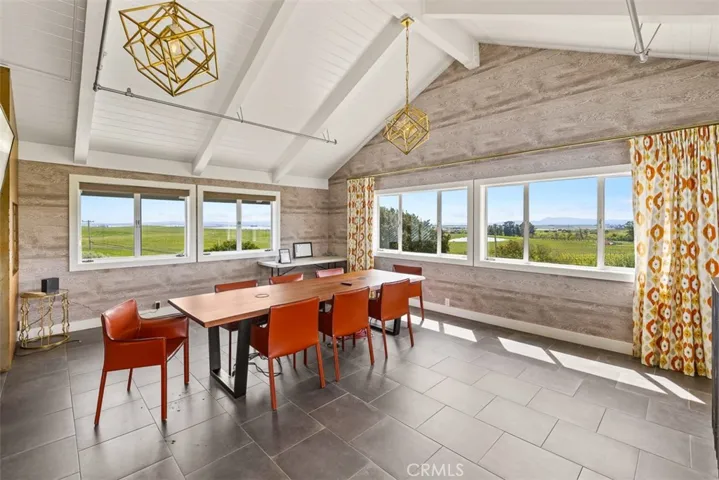 2750 Las Amigas Road, Napa, California 94559