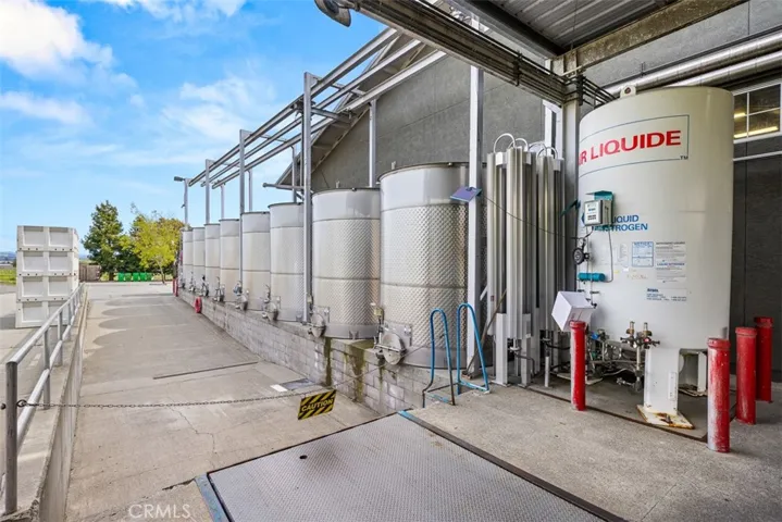 2750 Las Amigas Road, Napa, California 94559