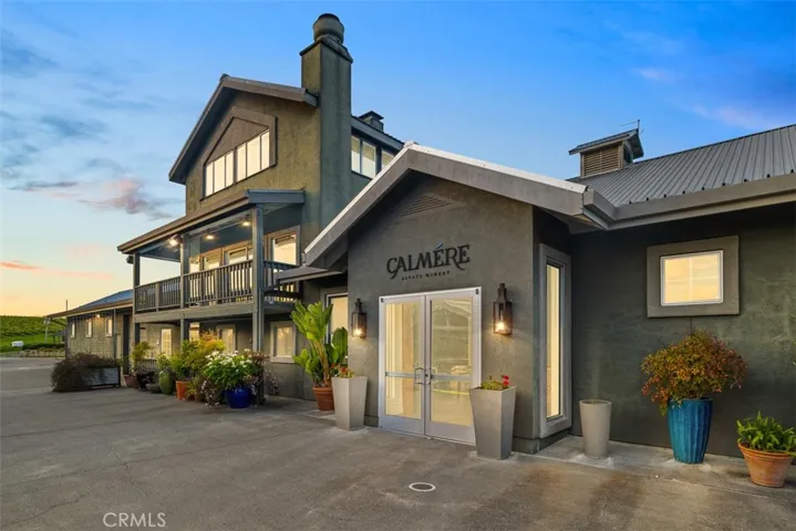 2750 Las Amigas Road, Napa, California 94559