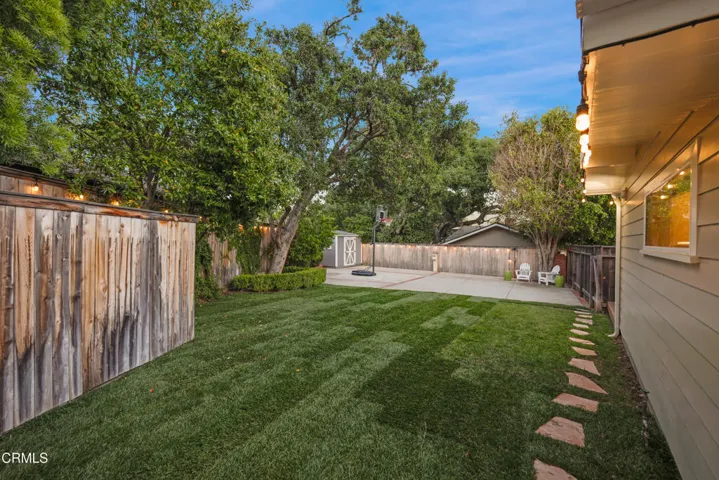 Side Yard / Lawn