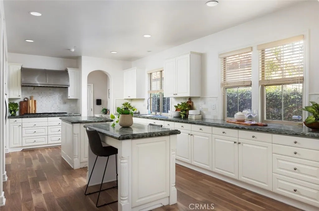 26 Via Fontibre, San Clemente, California 92673 home-pic-10