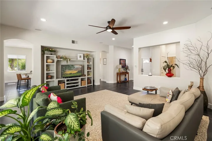 42768 Mountain Shadow Road, Murrieta, California 92562