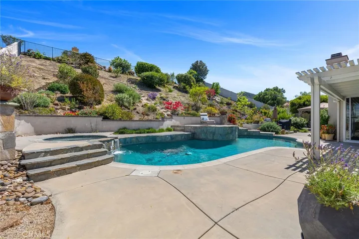 42768 Mountain Shadow Road, Murrieta, California 92562