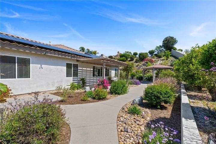 42768 Mountain Shadow Road, Murrieta, California 92562