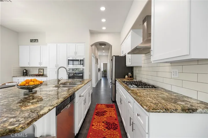 42768 Mountain Shadow Road, Murrieta, California 92562