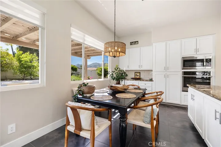 42768 Mountain Shadow Road, Murrieta, California 92562