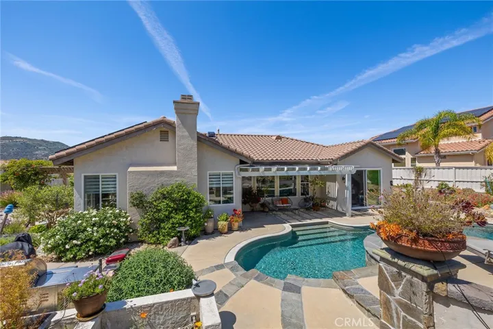 42768 Mountain Shadow Road, Murrieta, California 92562