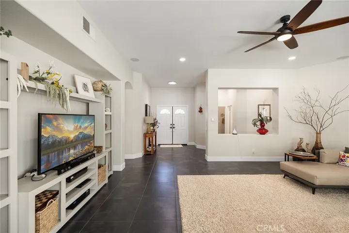 42768 Mountain Shadow Road, Murrieta, California 92562