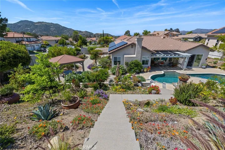 42768 Mountain Shadow Road, Murrieta, California 92562