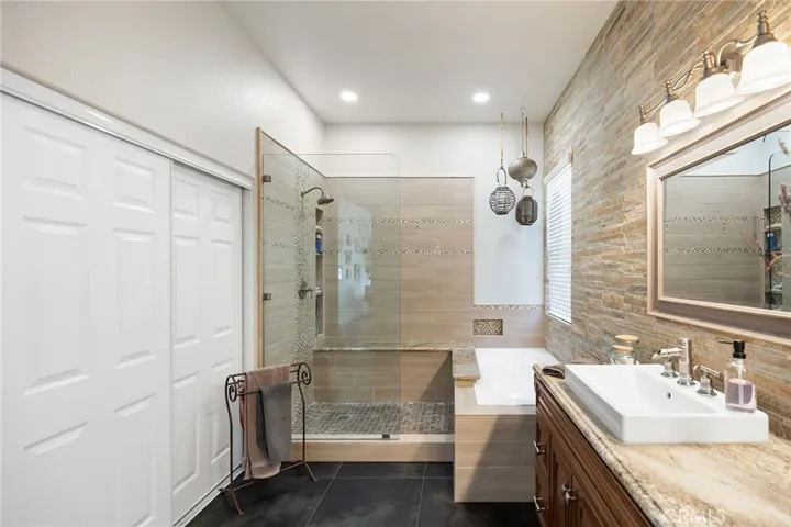 42768 Mountain Shadow Road, Murrieta, California 92562