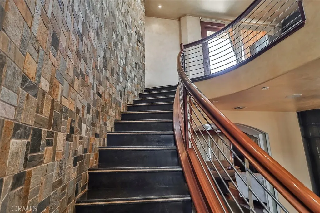 5455 E Sorrento Drive, Long Beach, California 90803 home-pic-28