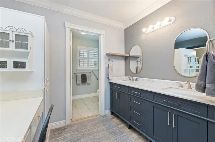 Primary dressing/bath