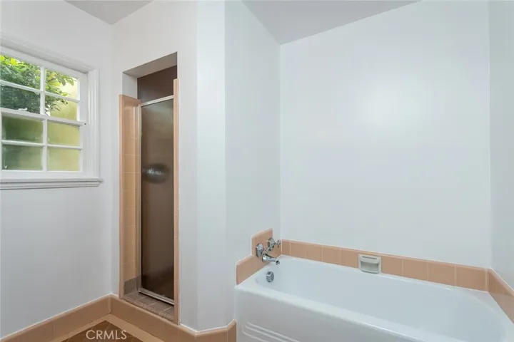 1103 Graynold, Glendale, California 91202