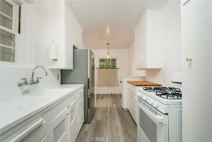 1103 Graynold, Glendale, California 91202
