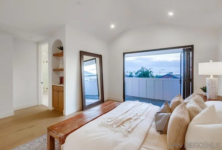 5522 Beaumont Ave, La Jolla, California 92037