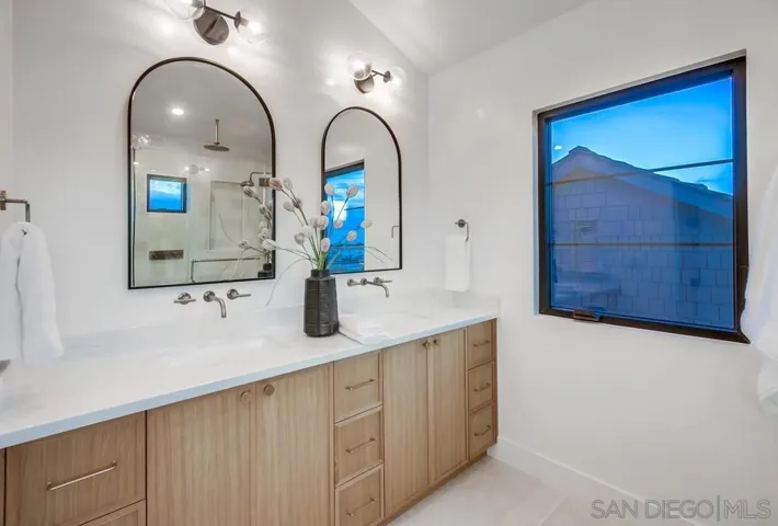 5522 Beaumont Ave, La Jolla, California 92037