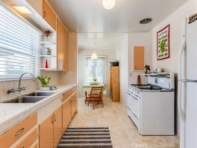 418 Mitchell Drive, San Luis Obispo, California 93401