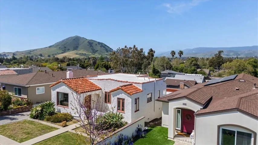 418 Mitchell Drive, San Luis Obispo, California 93401
