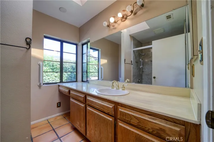 Primary bath