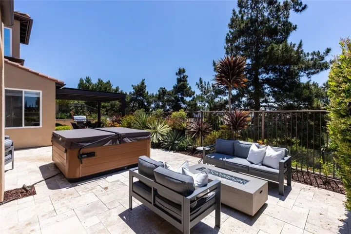 306 Camino Mira Monte, San Clemente, California 92673