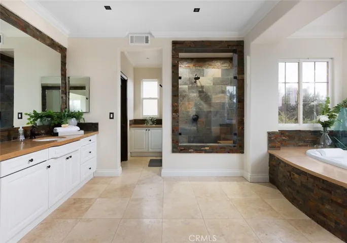 306 Camino Mira Monte, San Clemente, California 92673
