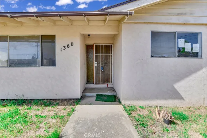 1360 E Fallbrook Street, Fallbrook, California 92028