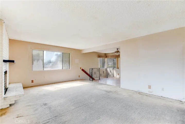 1360 E Fallbrook Street, Fallbrook, California 92028