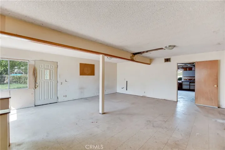 1360 E Fallbrook Street, Fallbrook, California 92028