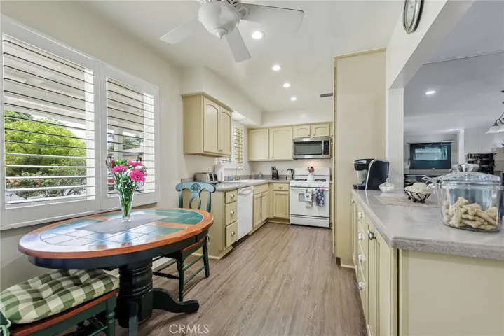 7339 Jumilla Avenue, Winnetka, California 91306