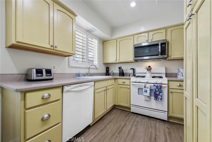 7339 Jumilla Avenue, Winnetka, California 91306