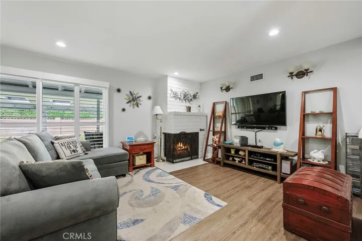 7339 Jumilla Avenue, Winnetka, California 91306