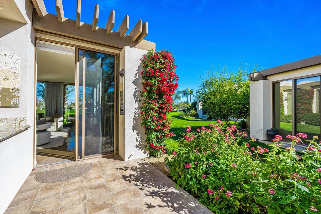 74752 Casandra Court, Indian Wells, California 92210 home-pic-4