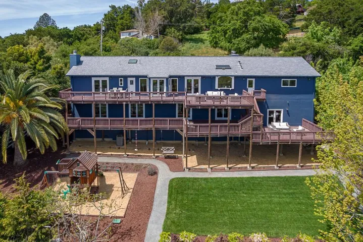 83 Tum Suden Way, Woodside, California 94062