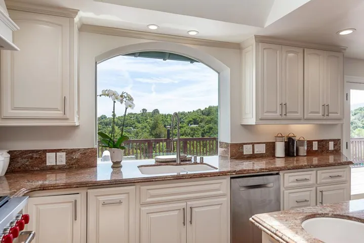 83 Tum Suden Way, Woodside, California 94062
