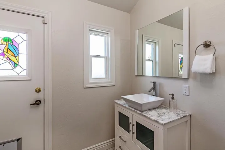83 Tum Suden Way, Woodside, California 94062