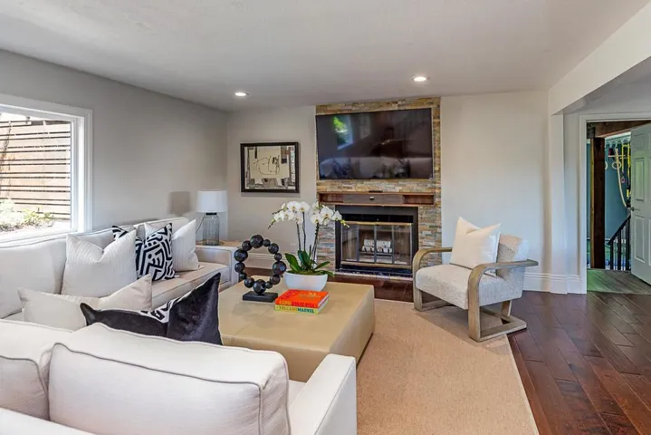 83 Tum Suden Way, Woodside, California 94062