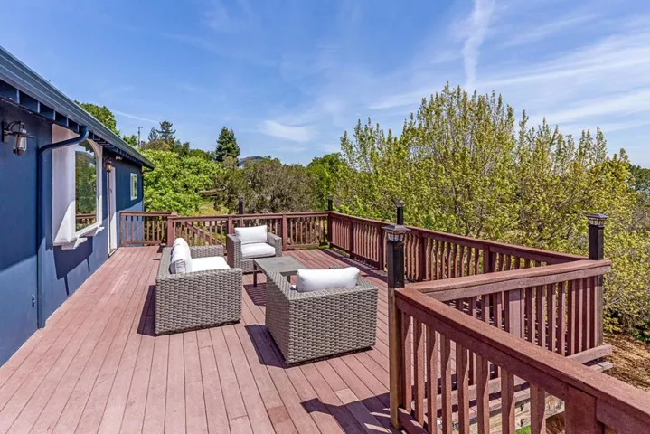83 Tum Suden Way, Woodside, California 94062