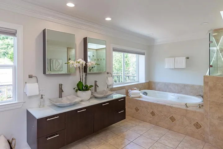 83 Tum Suden Way, Woodside, California 94062