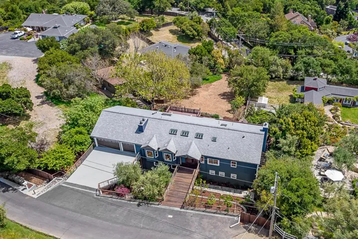 83 Tum Suden Way, Woodside, California 94062
