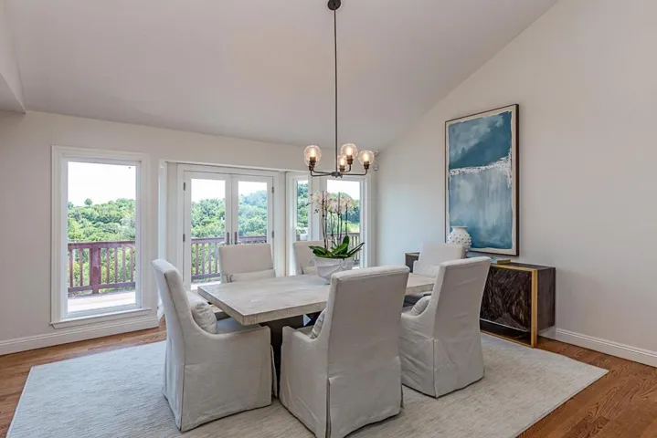 83 Tum Suden Way, Woodside, California 94062