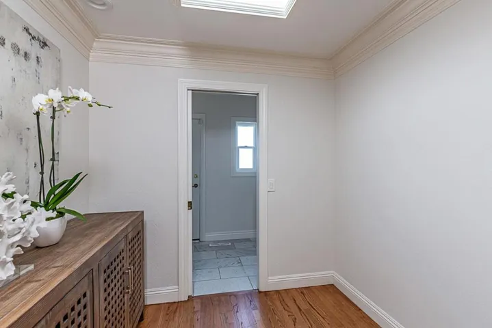 83 Tum Suden Way, Woodside, California 94062