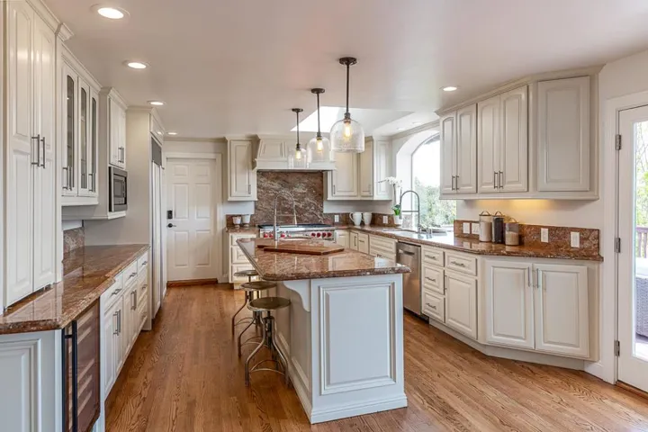 83 Tum Suden Way, Woodside, California 94062