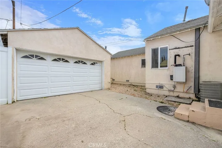 Garage to yard