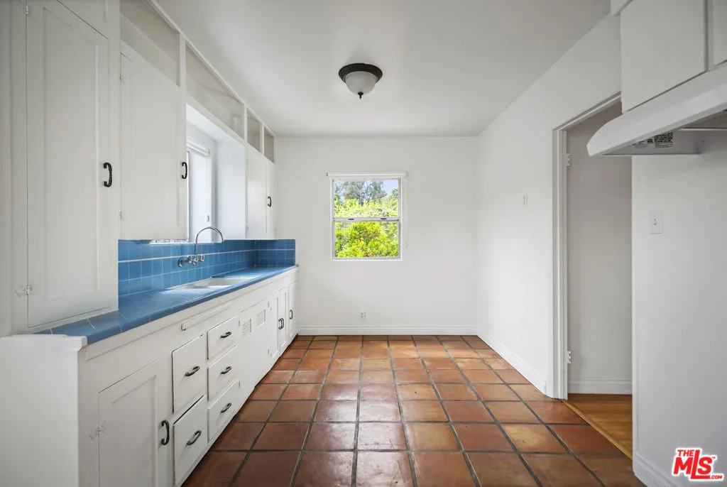 4803 Toland Way, Los Angeles, California 90042 home-pic-11