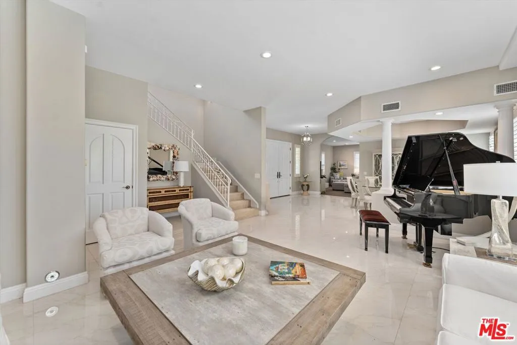 912 Harbor Crossing Lane, Marina Del Rey, California 90292 home-pic-14