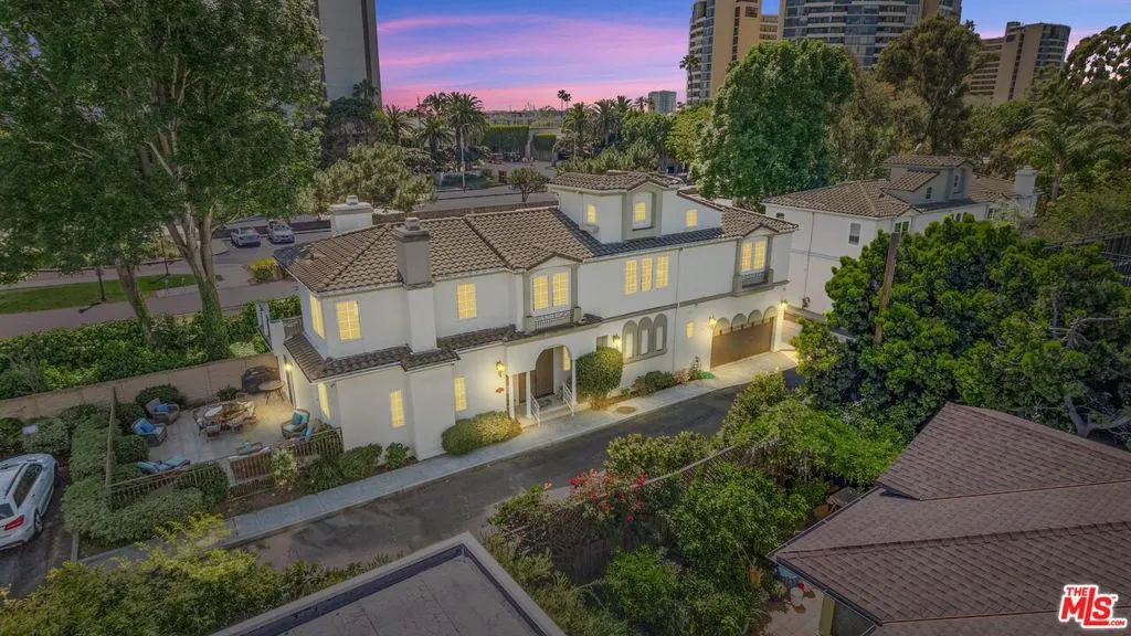 912 Harbor Crossing Lane, Marina Del Rey, California 90292 home-pic-2