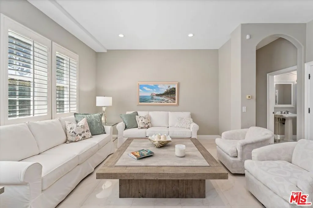 912 Harbor Crossing Lane, Marina Del Rey, California 90292 home-pic-15